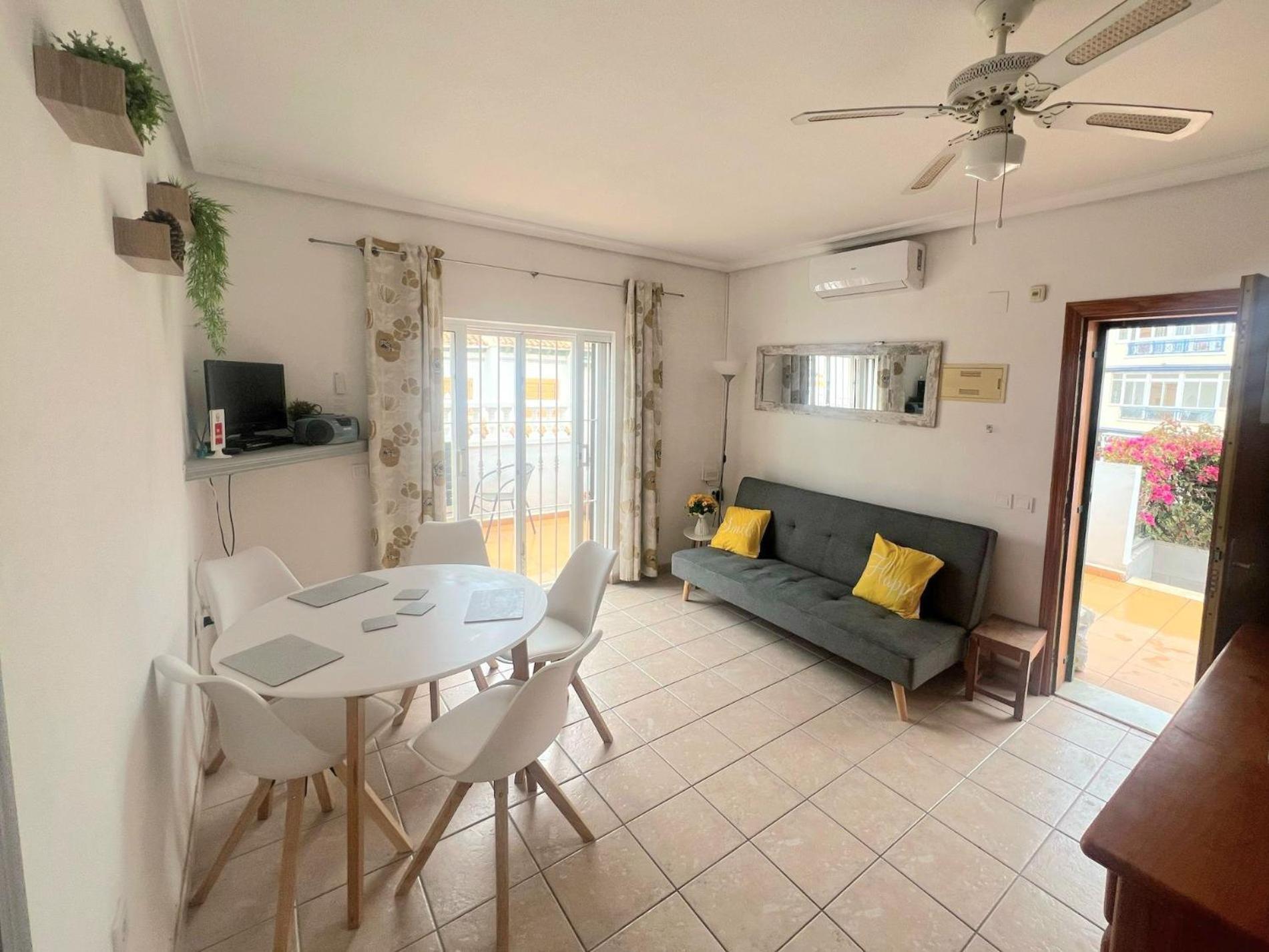 Lovely Apartment Near The Beach In Sunny La Mata Торевьиа Экстерьер фото